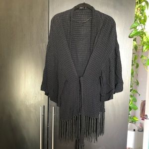 Black robe kimono with tassels and tie at waist